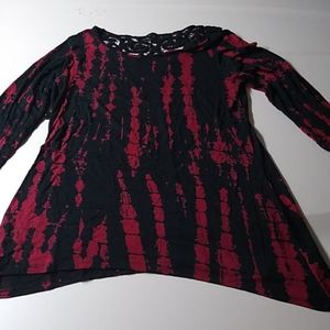 Top by B.L.E.U. size small, black and raspberry